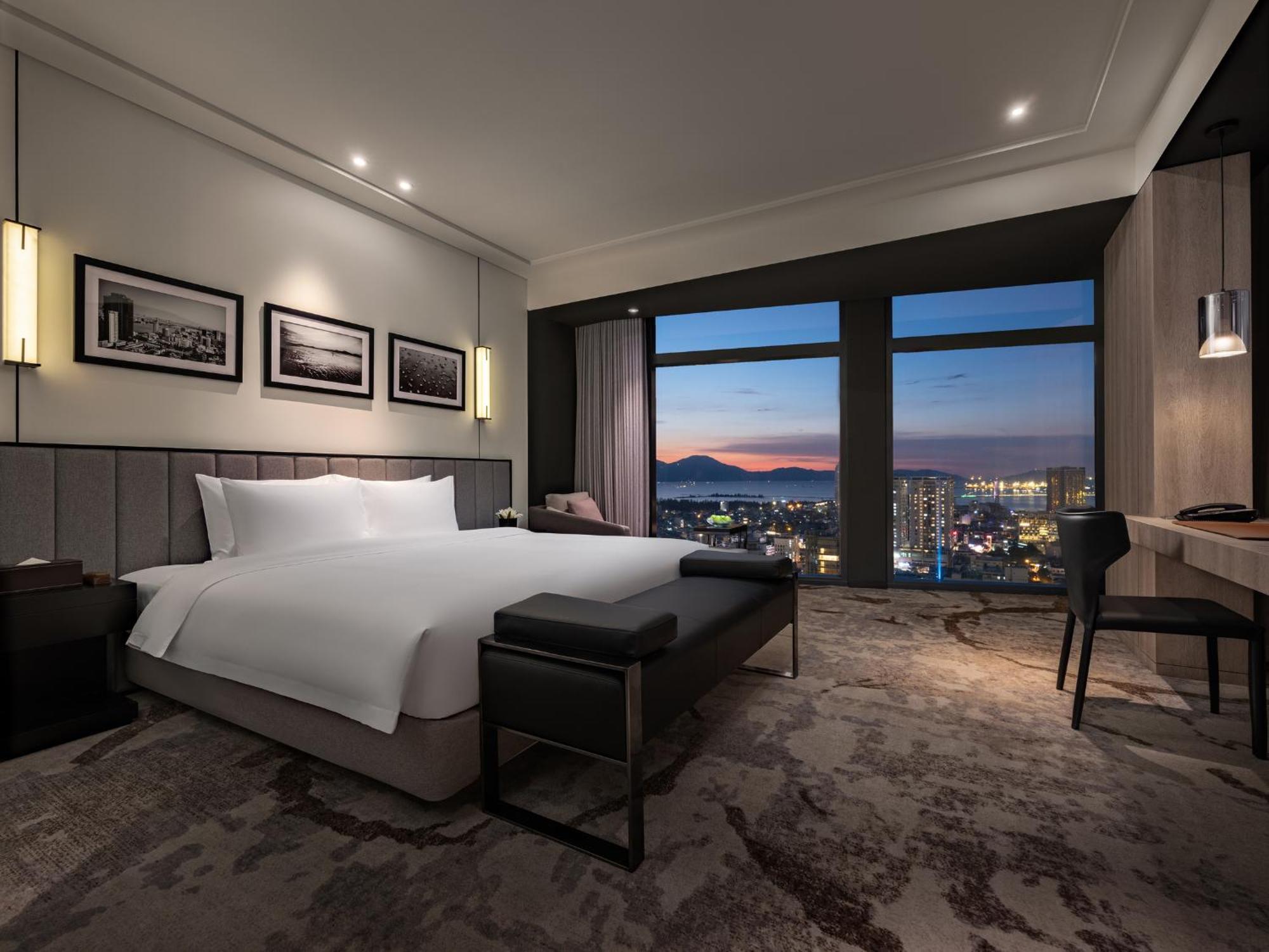 Crowne Plaza Danang City Centre By Ihg Eksteriør billede